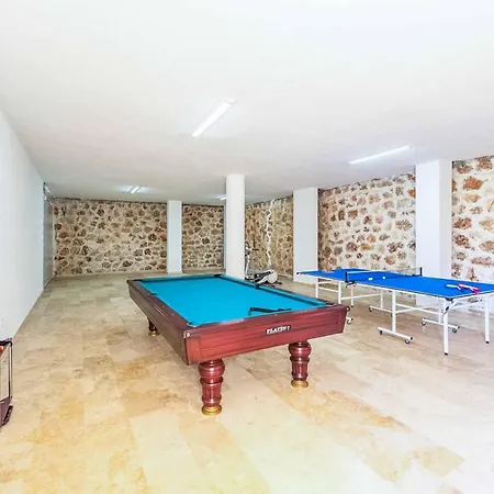 Neptun One * Kalkan